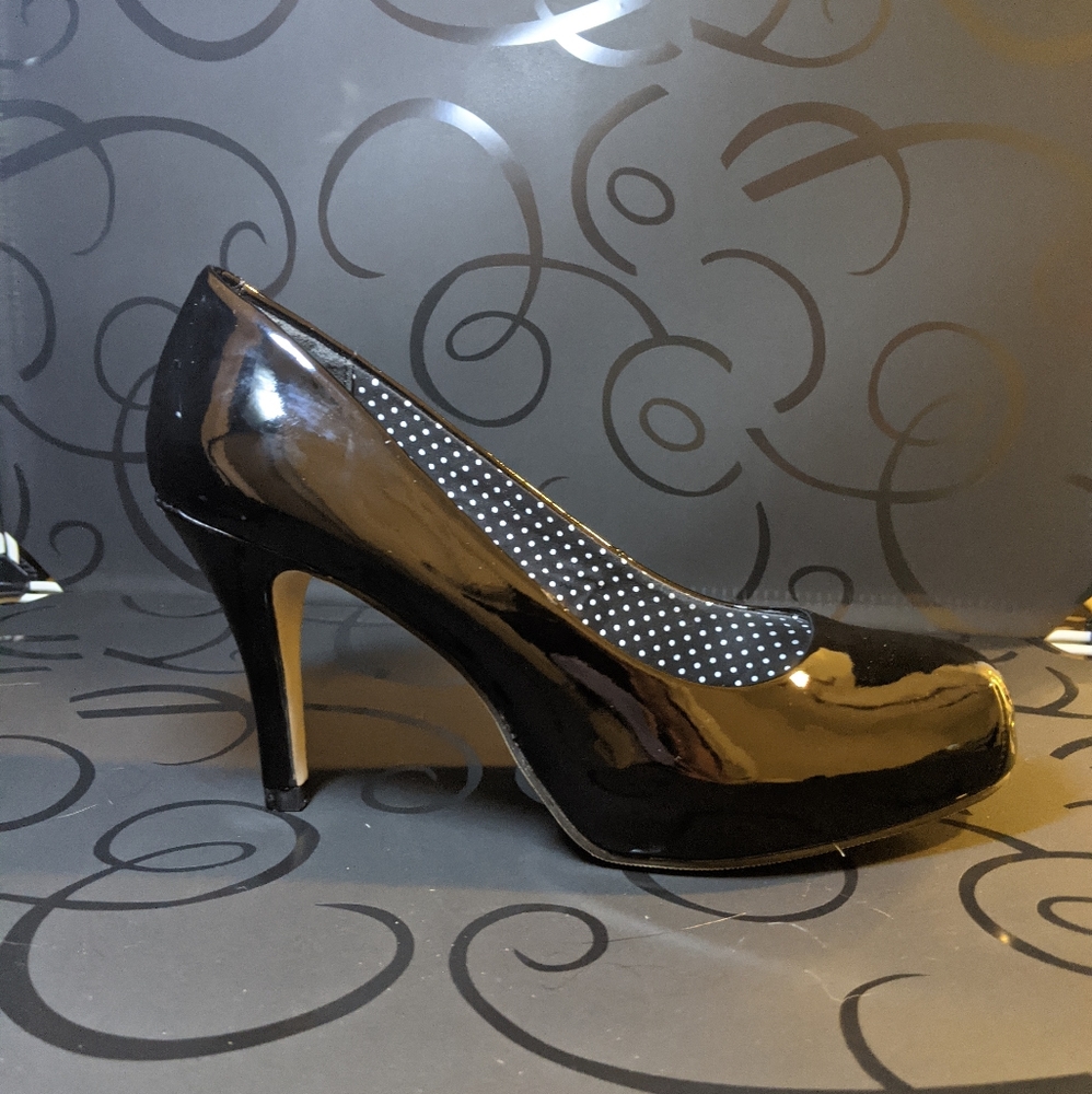 Steve Madden Getta patent leather pumps